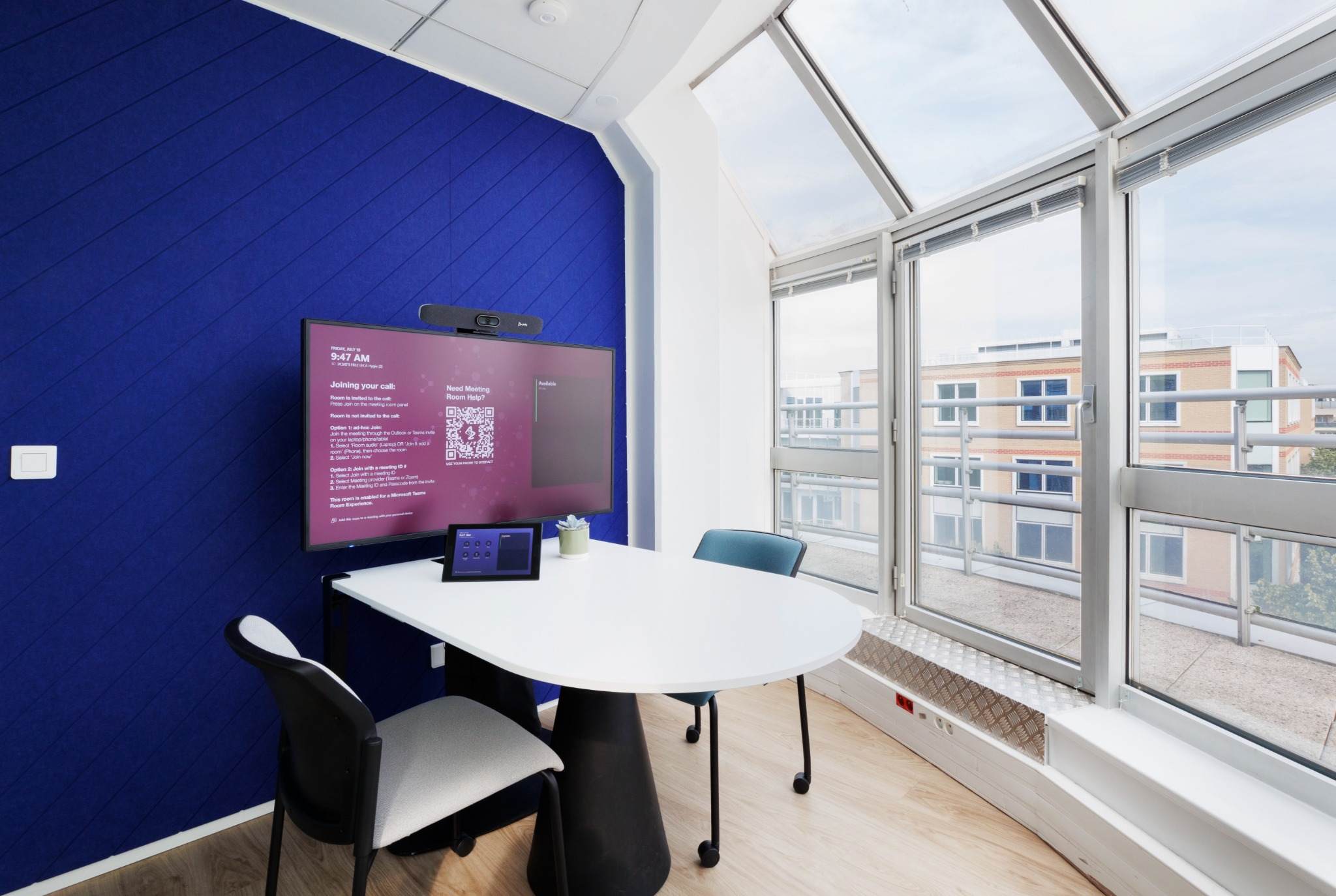 Espaces de travail d'un groupe pharmaceutique aménagés par Ronnsquare