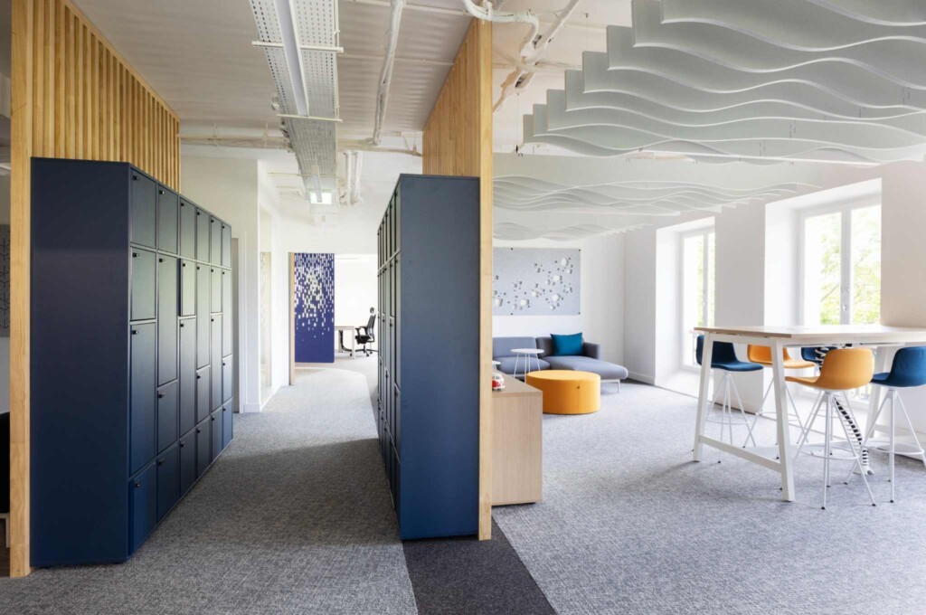 Sustainable, eco-friendly office fit-out by Ronnsquare